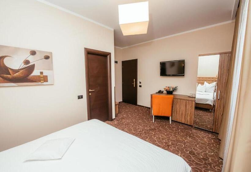 Пансион C Guest House