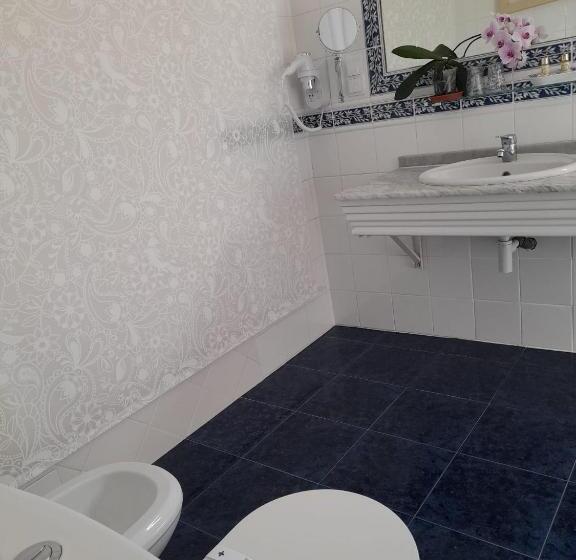 펜션 Elodie S Country House