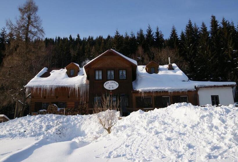 פנסיון Horská Chata Jonáš