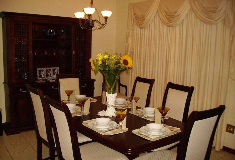 بنسيون Lu S Guest House