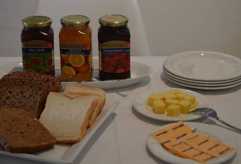 بنسيون Lu S Guest House