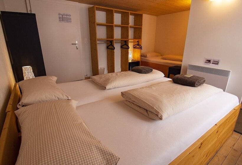 بنسيون Sust Lodge Am Gotthard