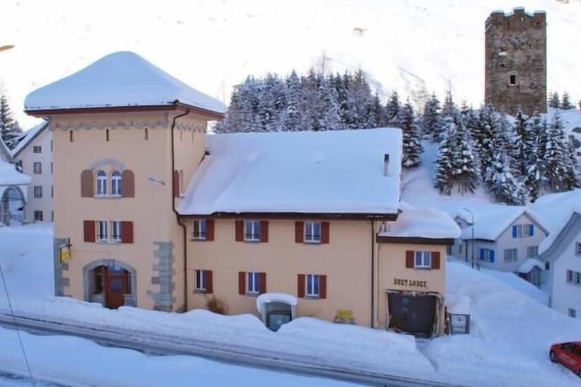 بنسيون Sust Lodge Am Gotthard