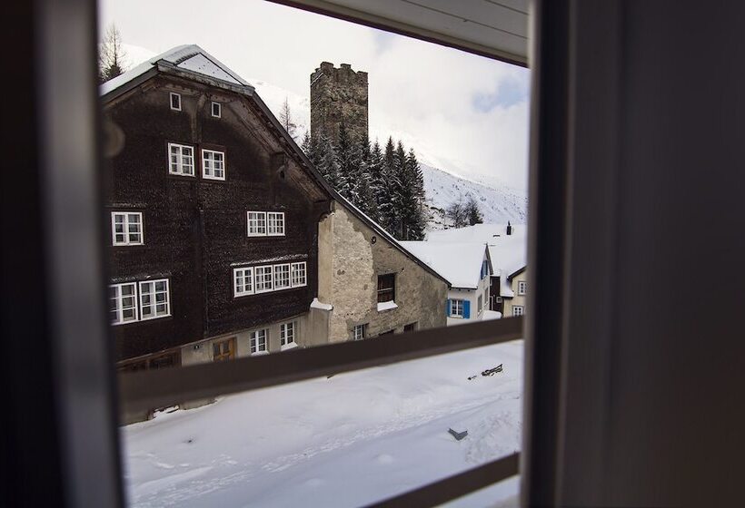 بنسيون Sust Lodge Am Gotthard