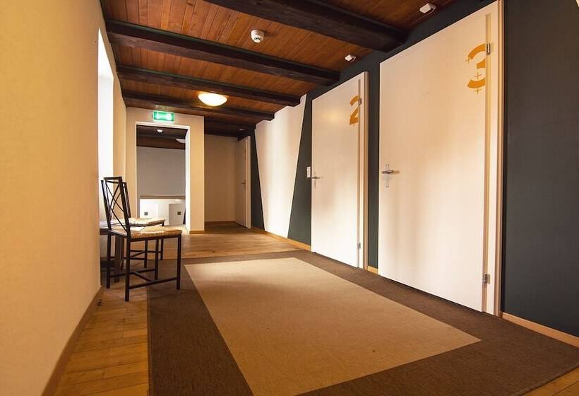 بنسيون Sust Lodge Am Gotthard