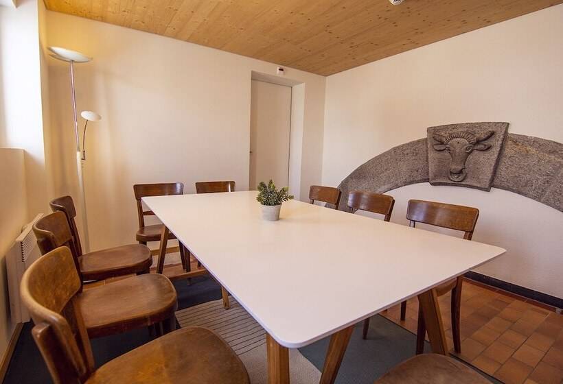 بنسيون Sust Lodge Am Gotthard