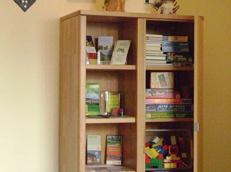 פנסיון Wein  Und Gaestehaus Genetsch