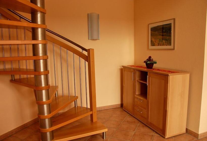 פנסיון Wein  Und Gaestehaus Genetsch