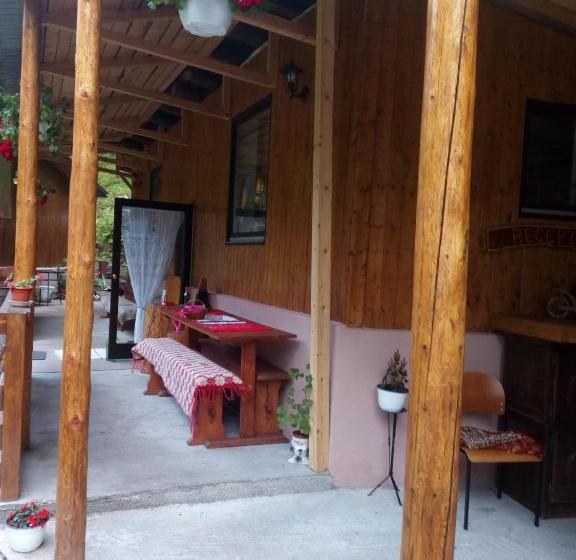 بنسيون Casa Vrânceană