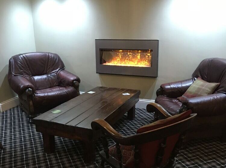 旅馆 Black Bull Inn