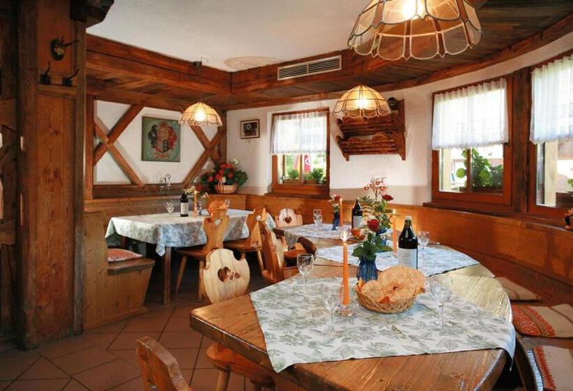 הוסטל Gasthof Meierei