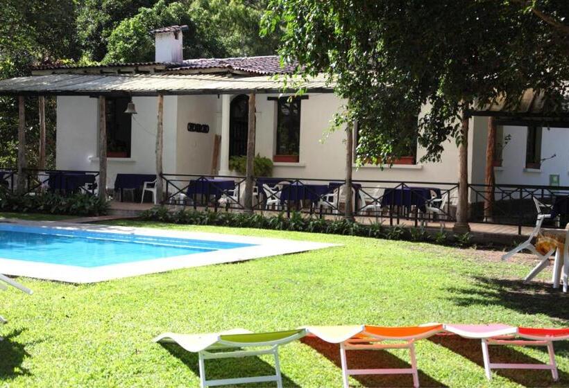 هاستل Hostería La Eterna Primavera