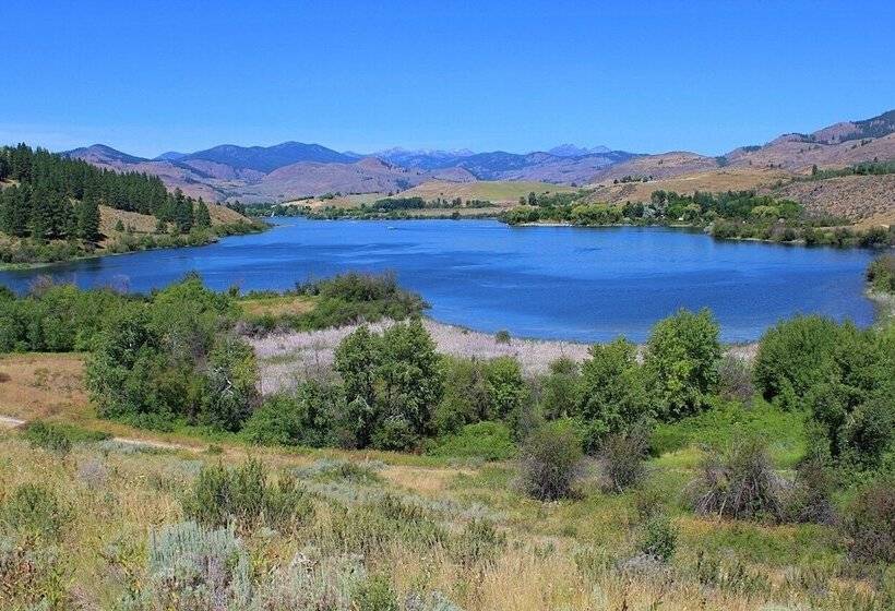 فندق صغير River Run Inn