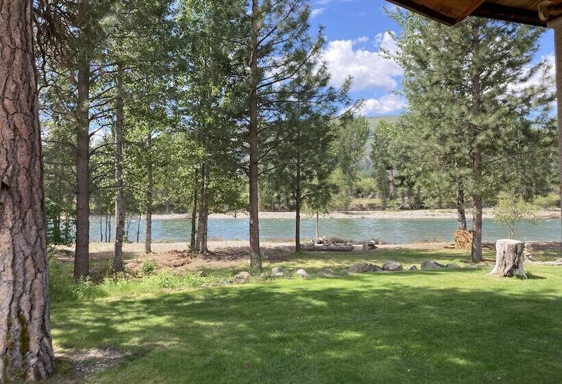 فندق صغير River Run Inn