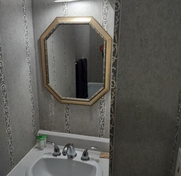 فندق صغير The King George Inn