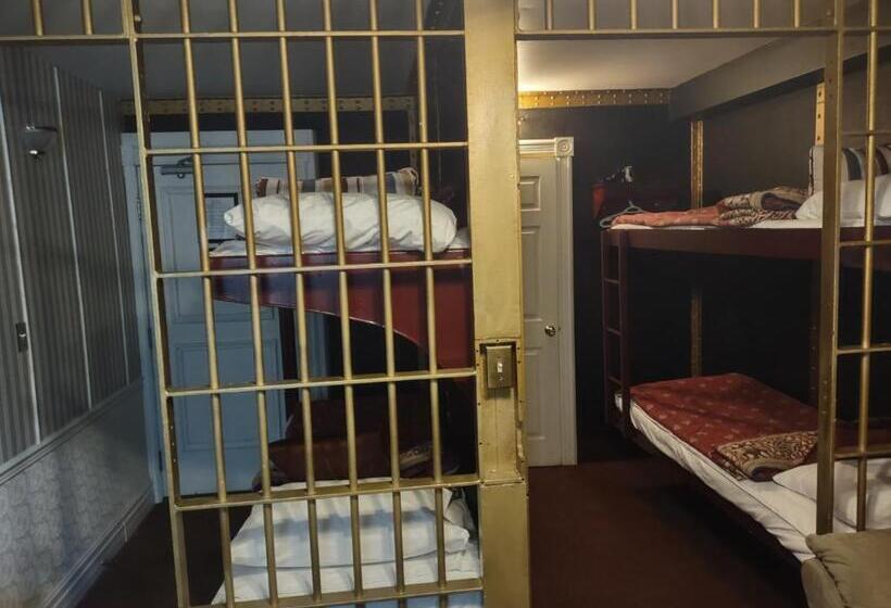 فندق صغير The King George Inn