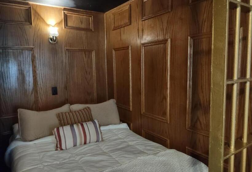 فندق صغير The King George Inn