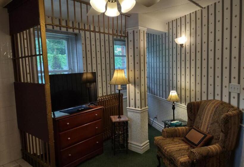 فندق صغير The King George Inn