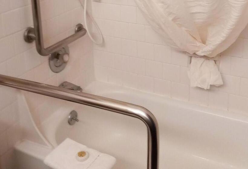 Общежитие The La Grande Inn