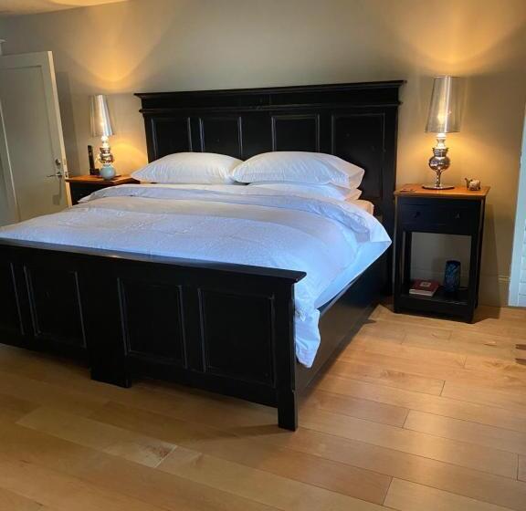 ベッドアンドブレックファースト Gîte Et Atelier De L Artiste Peintre Paysagiste Canadien Gordon Harrison