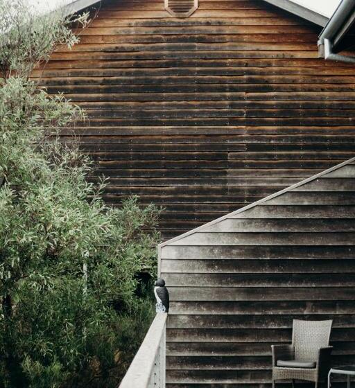 تختخواب و صبحانه Seascape Retreat