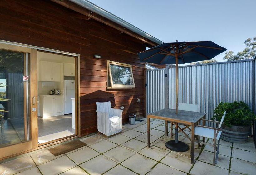 تختخواب و صبحانه Seascape Retreat