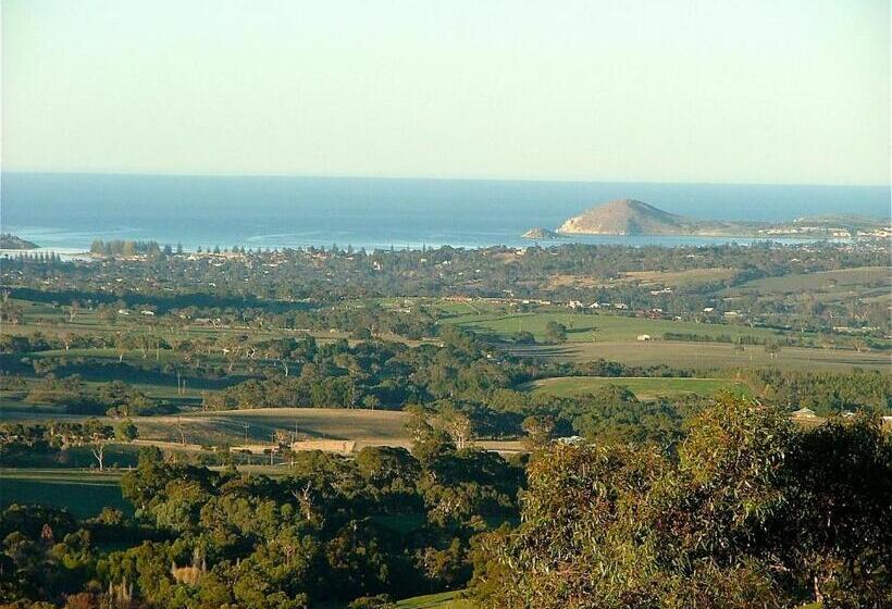 تختخواب و صبحانه Seascape Retreat