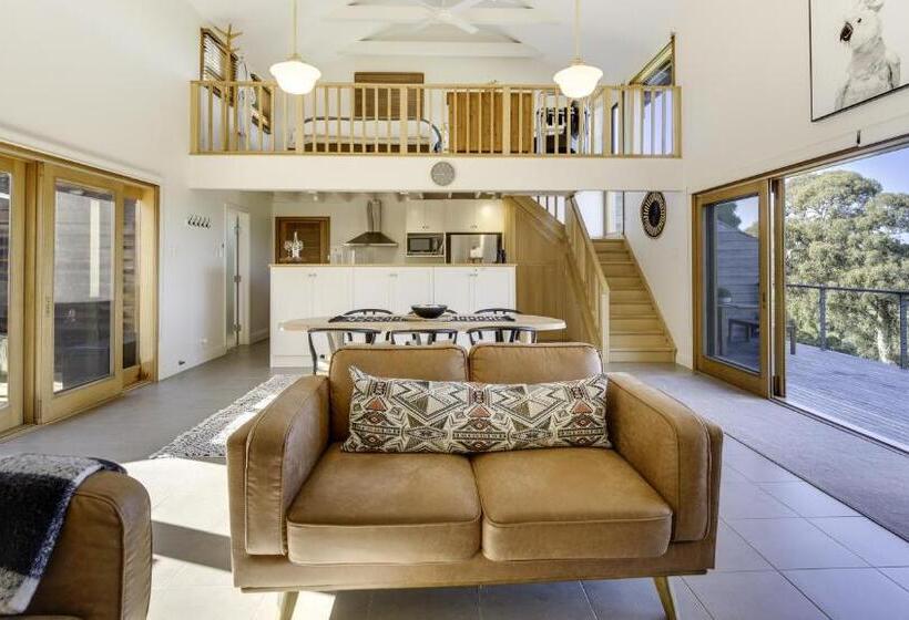 تختخواب و صبحانه Seascape Retreat