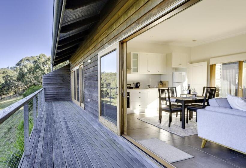 تختخواب و صبحانه Seascape Retreat