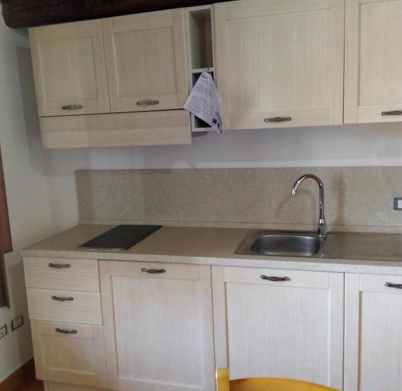 فندق Agriturismo Costiolu