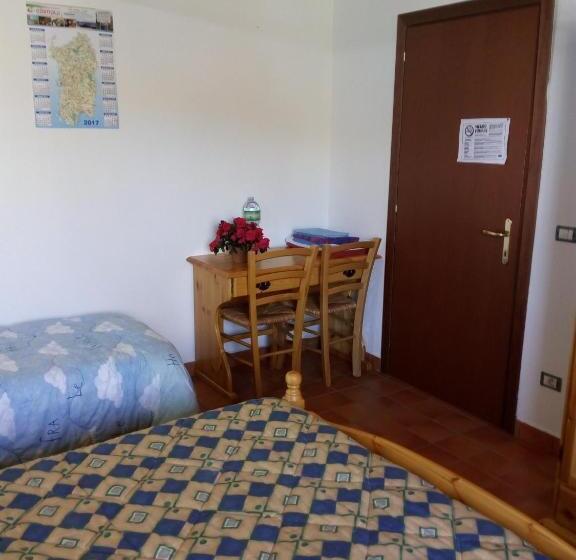 فندق Agriturismo Costiolu