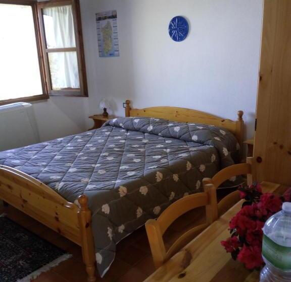 فندق Agriturismo Costiolu