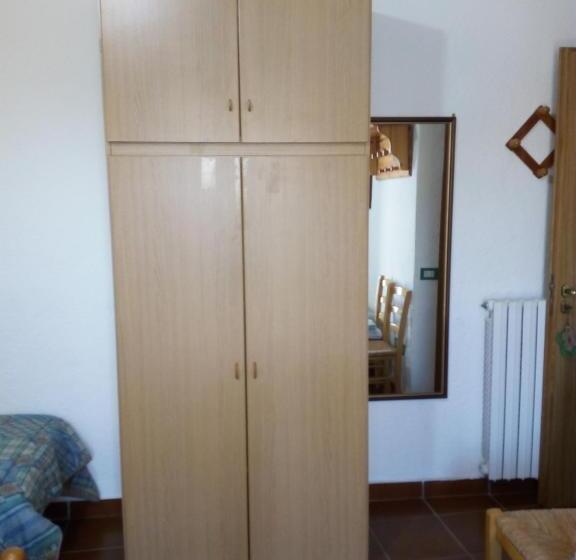 فندق Agriturismo Costiolu