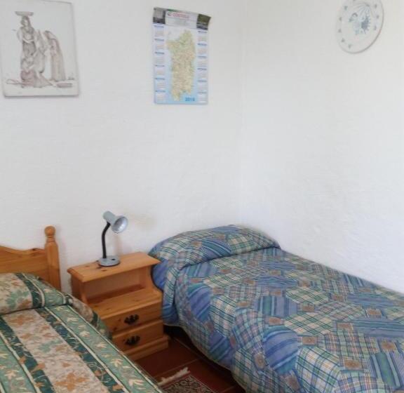 فندق Agriturismo Costiolu