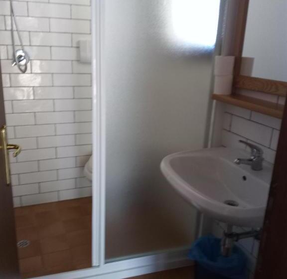 فندق Agriturismo Costiolu