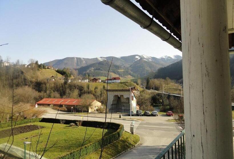 בית מלון כפרי Ennstalerhof