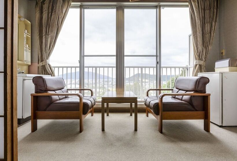 فندق Tsuruga Tunnel Onsen Kitaguni Grand