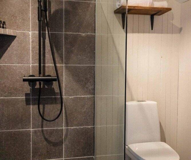 בית מלון כפרי Nusfjord Village & Resort