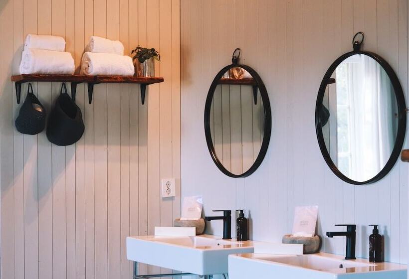 בית מלון כפרי Nusfjord Village & Resort