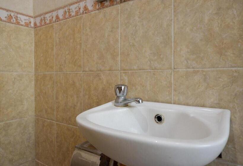 酒店 Reddoorz Near Tugu Yogyakarta