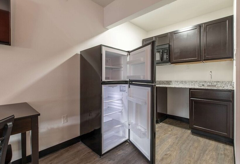 فندق Suburban Studios Spartanburg   I 26