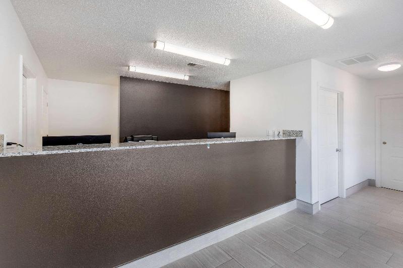 فندق Suburban Studios Spartanburg   I 26