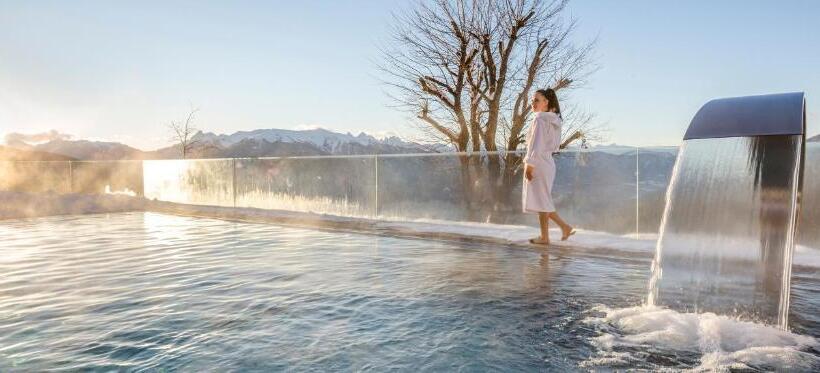 בית מלון כפרי Tratterhof Mountain Sky