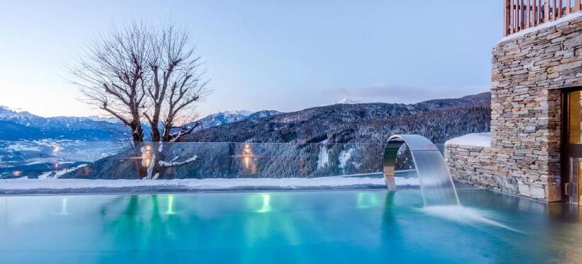 בית מלון כפרי Tratterhof Mountain Sky