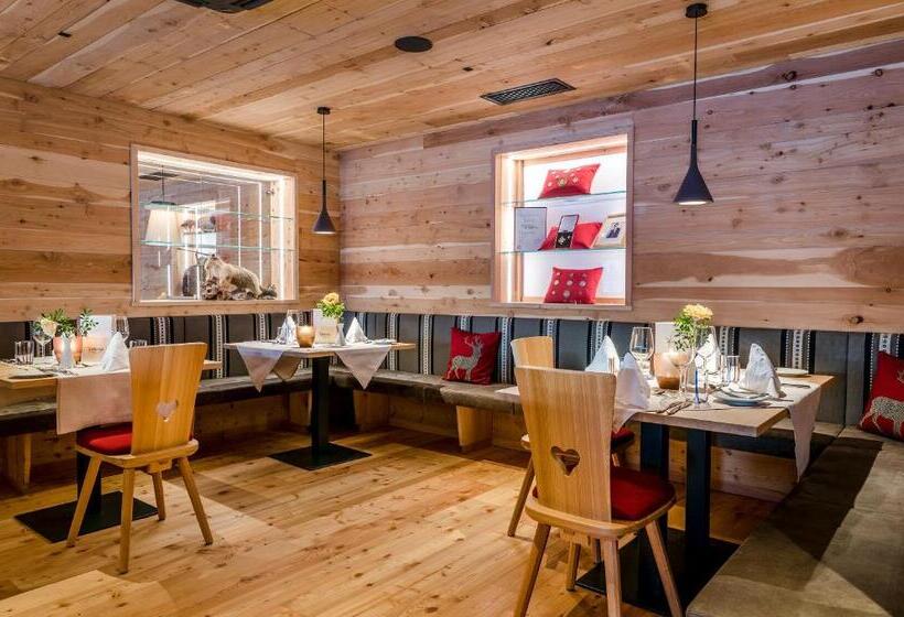 בית מלון כפרי Tratterhof Mountain Sky