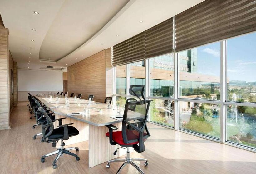 فندق Wyndham Cerkezkoy