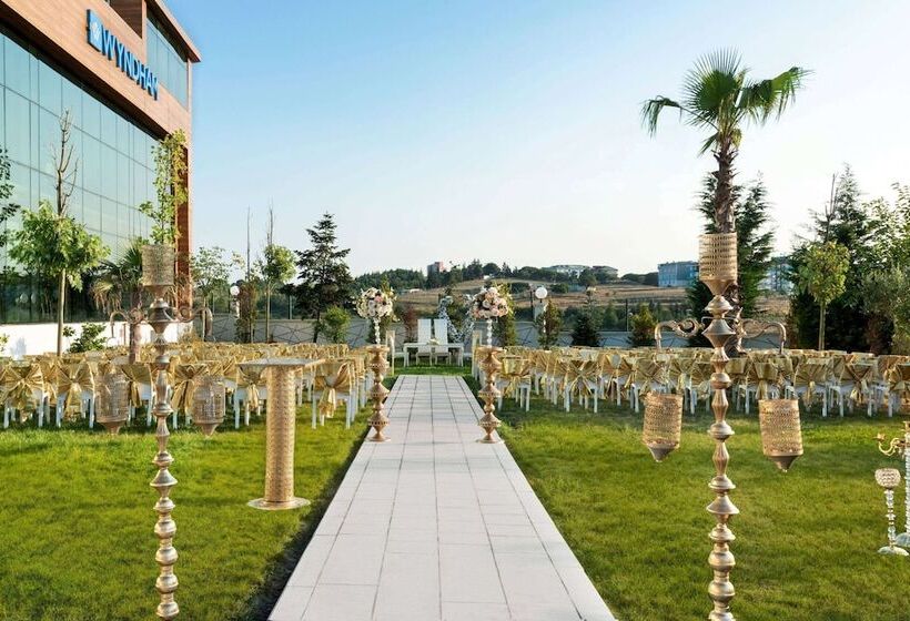 فندق Wyndham Cerkezkoy