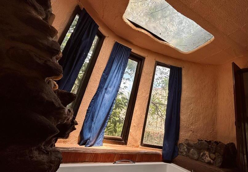 Khao Sok Paradise Resort