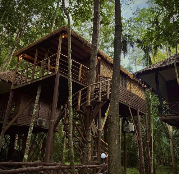 Khao Sok Paradise Resort