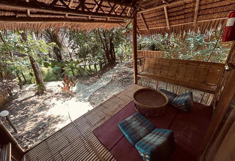 Khao Sok Paradise Resort